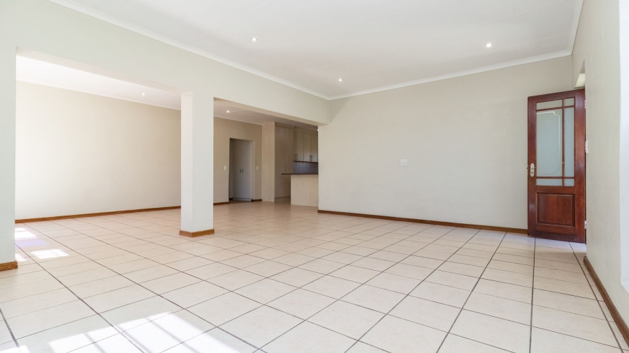 3 Bedroom Property for Sale in Sandbaai Western Cape